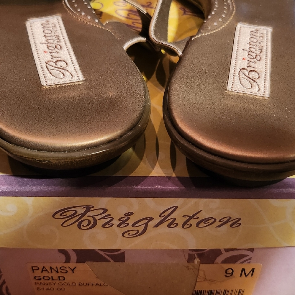 Brighton Size 9 leather "PANSY" Italy gold medallion sandal BOX EUC - Picture 6 of 8